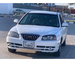 هونداي افانتي عدسة